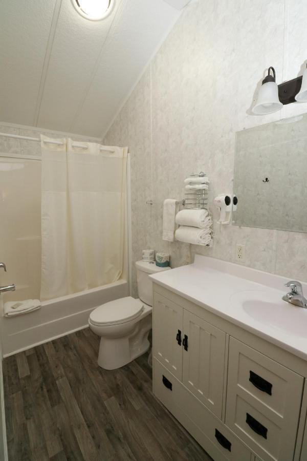 Bird'S Nest Resort Put-in-Bay Extérieur photo